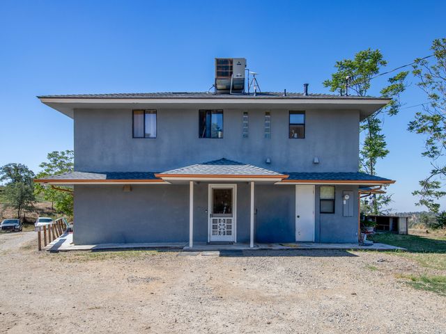 34141 Bronco Lane, Yokuts Valley, CA 93675