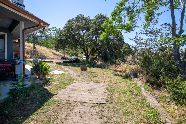 34141 Bronco Lane, Yokuts Valley, CA 93675