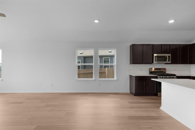 13804 Ryan Range LN, Elgin, TX 78621