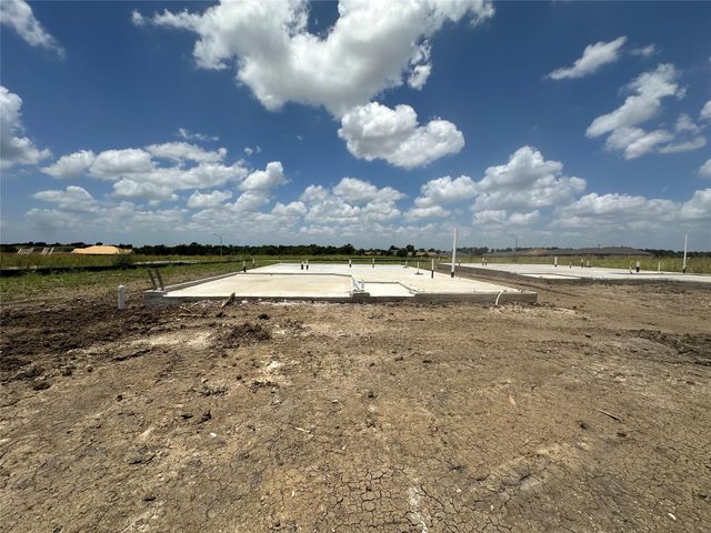 13804 Ryan Range LN, Elgin, TX 78621