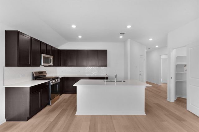 13804 Ryan Range LN, Elgin, TX 78621
