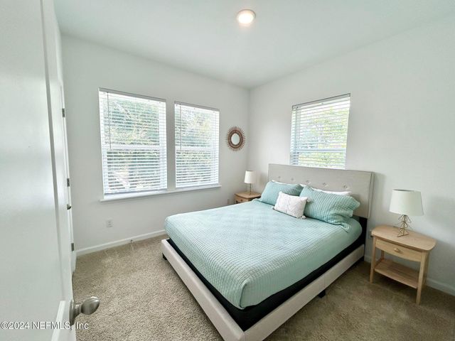 303 E 3RD Street, Jacksonville, FL 32206