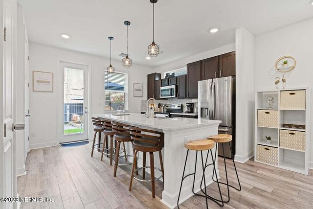 303 E 3RD Street, Jacksonville, FL 32206