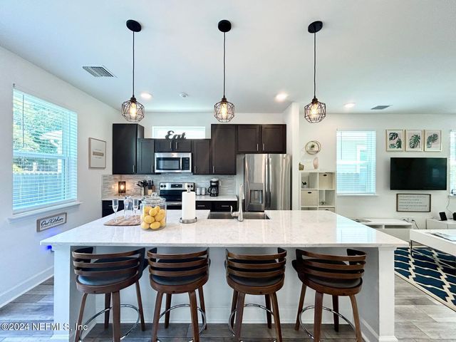 303 E 3RD Street, Jacksonville, FL 32206