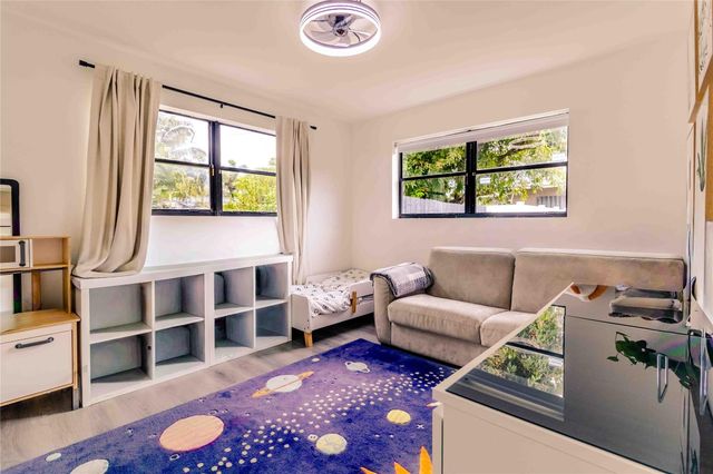 2515 NE 207th Street, Miami, FL 33180