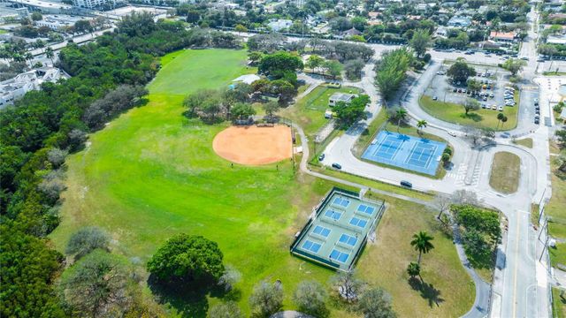 2515 NE 207th Street, Miami, FL 33180