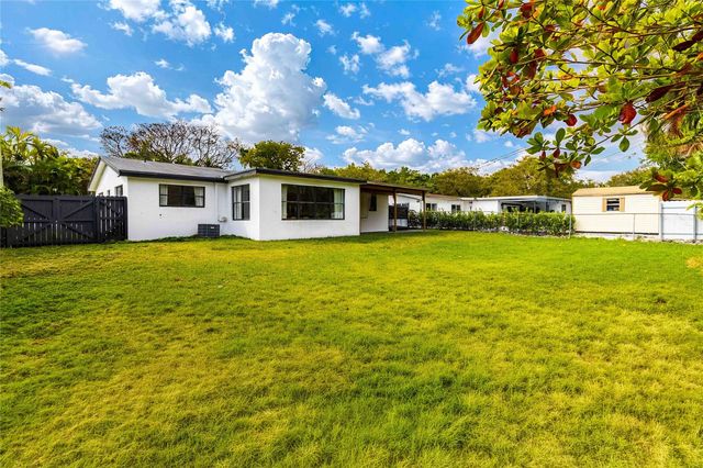 2515 NE 207th Street, Miami, FL 33180