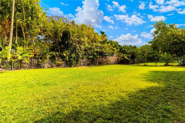 2515 NE 207th Street, Miami, FL 33180