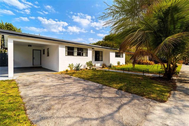 2515 NE 207th Street, Miami, FL 33180