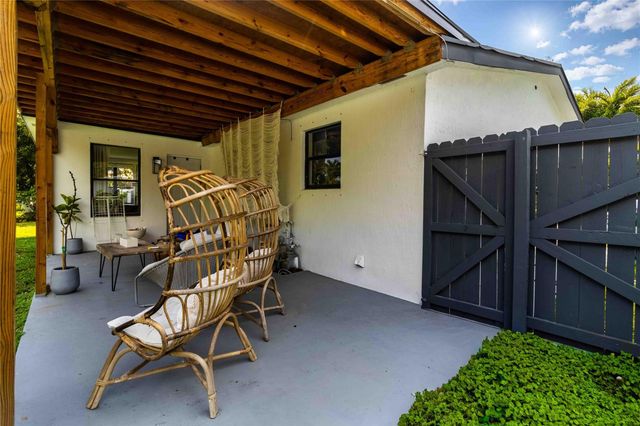 2515 NE 207th Street, Miami, FL 33180