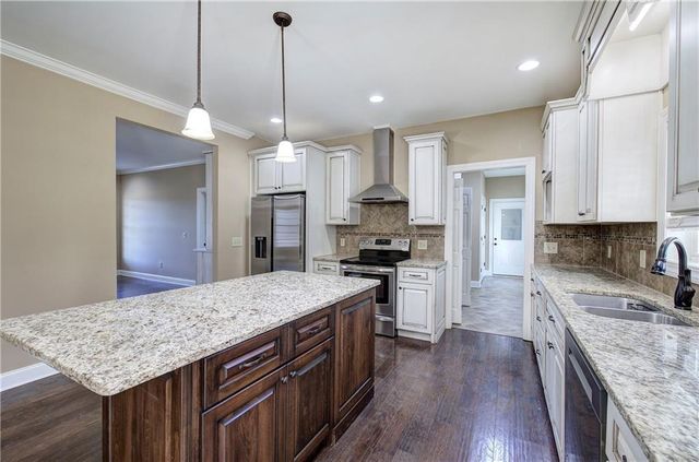 342 Jo Ann SE Drive, Calhoun, GA 30701