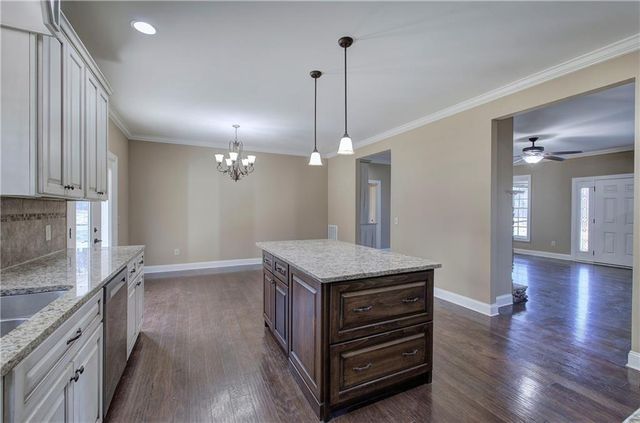 342 Jo Ann SE Drive, Calhoun, GA 30701