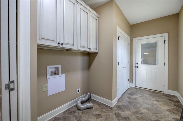 342 Jo Ann SE Drive, Calhoun, GA 30701