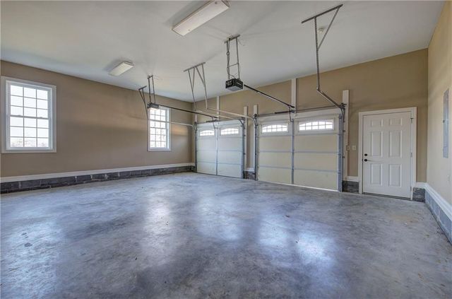 342 Jo Ann SE Drive, Calhoun, GA 30701