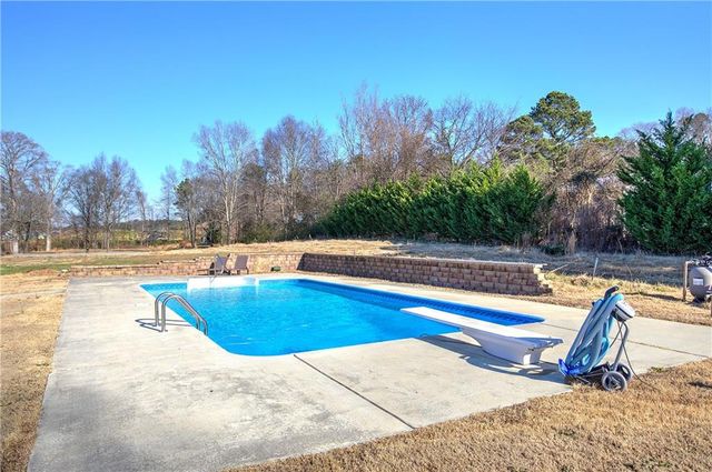 342 Jo Ann SE Drive, Calhoun, GA 30701