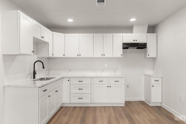 2229 Lucky Street, Bakersfield, CA 93307