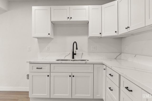 2229 Lucky Street, Bakersfield, CA 93307