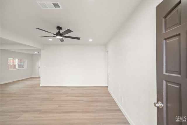 2229 Lucky Street, Bakersfield, CA 93307