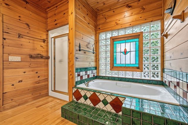 1347 Ivy Log Drive, Blairsville, GA 30512