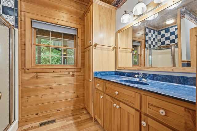 1347 Ivy Log Drive, Blairsville, GA 30512