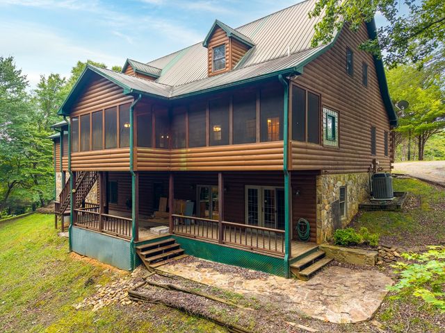 1347 Ivy Log Drive, Blairsville, GA 30512
