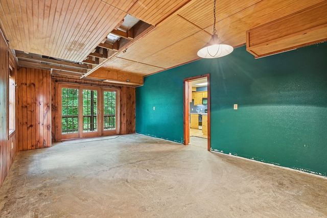 1347 Ivy Log Drive, Blairsville, GA 30512