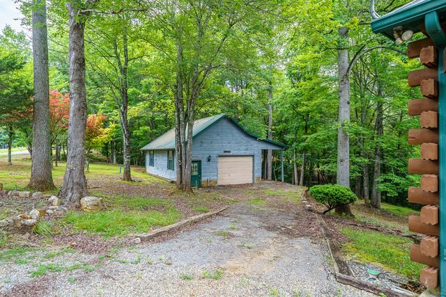 1347 Ivy Log Drive, Blairsville, GA 30512