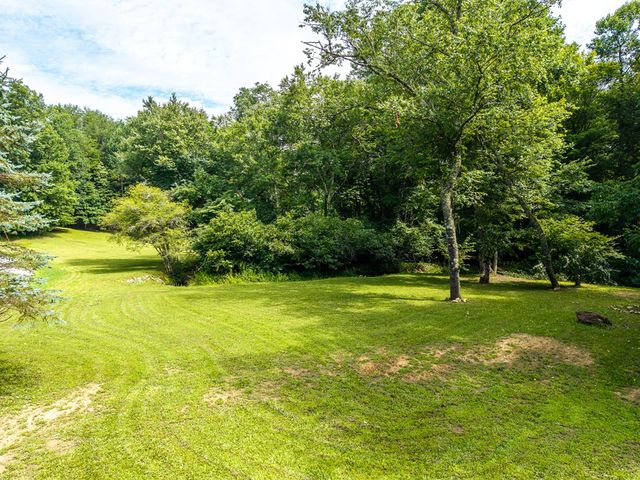 1347 Ivy Log Drive, Blairsville, GA 30512
