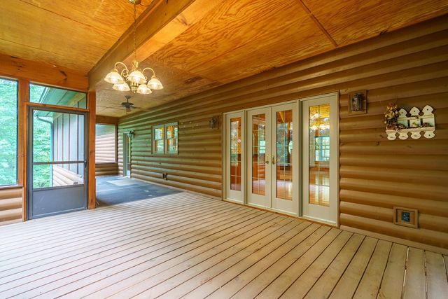 1347 Ivy Log Drive, Blairsville, GA 30512