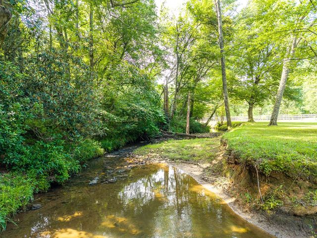 1347 Ivy Log Drive, Blairsville, GA 30512