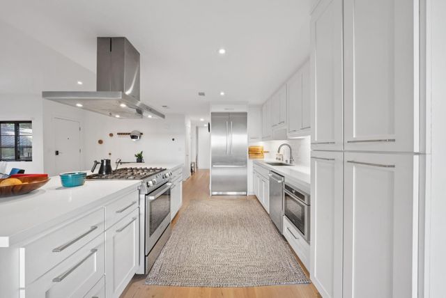 1326 Hoover Street 2, Menlo Park, CA 94025