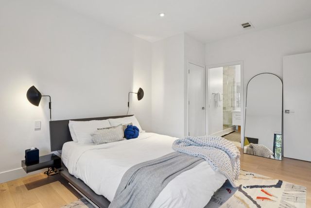 1326 Hoover Street 2, Menlo Park, CA 94025