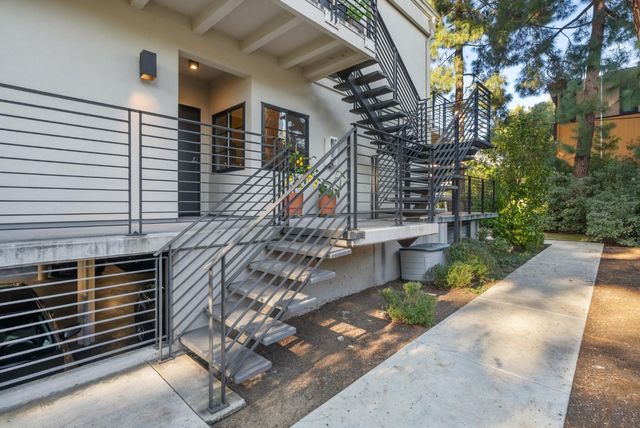 1326 Hoover Street 2, Menlo Park, CA 94025