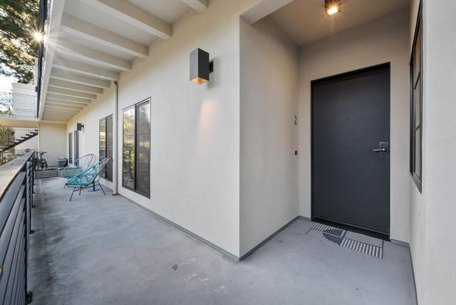 1326 Hoover Street 2, Menlo Park, CA 94025