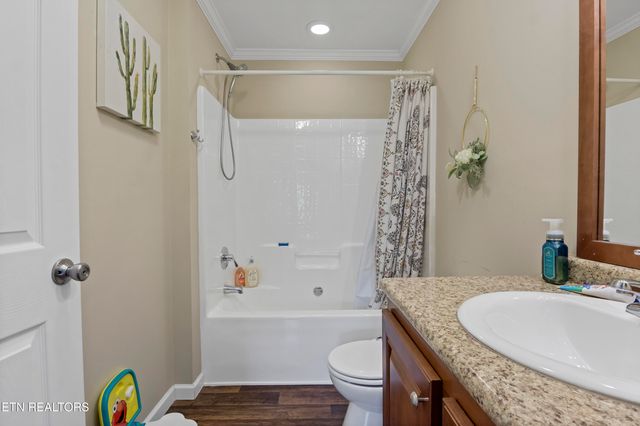 7404 Harmon Creek Lane, Knoxville, TN 37920