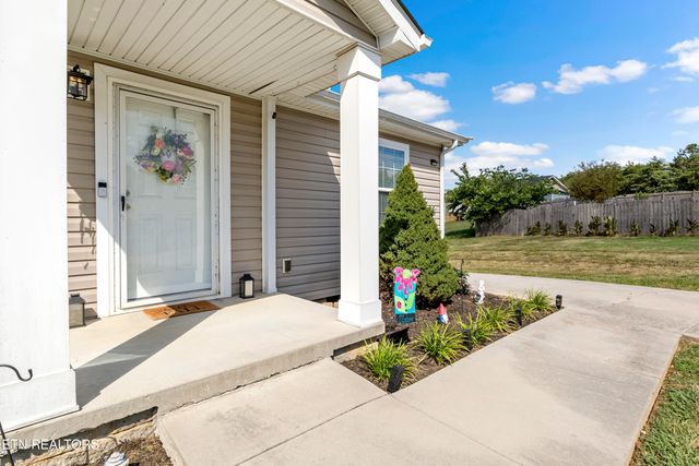 7404 Harmon Creek Lane, Knoxville, TN 37920
