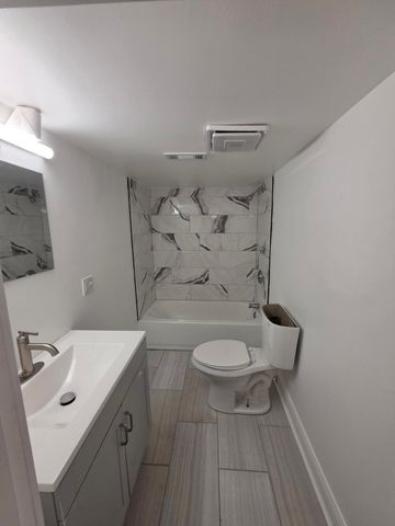 4149 Broadway, Gary, IN 46409