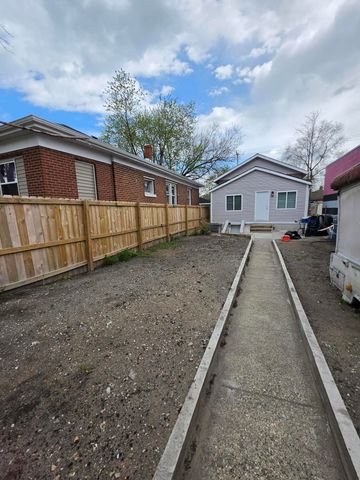 4149 Broadway, Gary, IN 46409