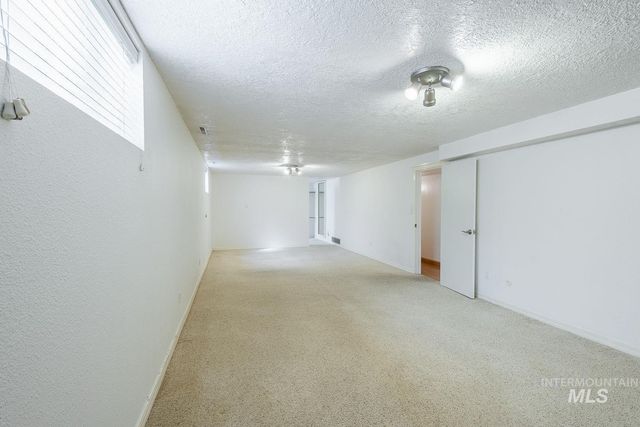 6000 Elkhorn Ave, Boise, ID 83709
