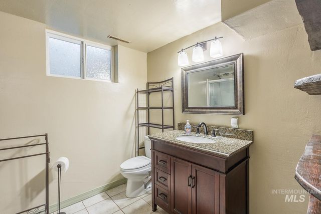 6000 Elkhorn Ave, Boise, ID 83709