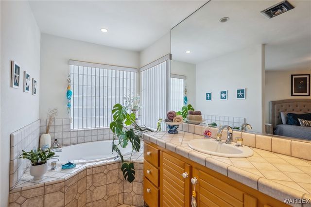 2527 Camino Del Rio, Bullhead City, AZ 86442