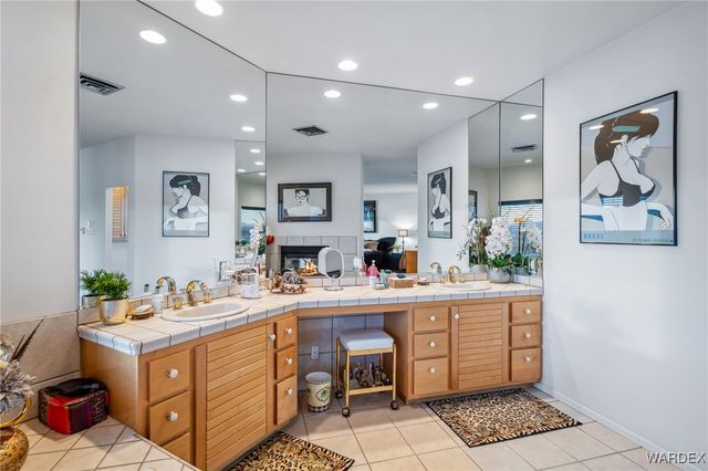 2527 Camino Del Rio, Bullhead City, AZ 86442