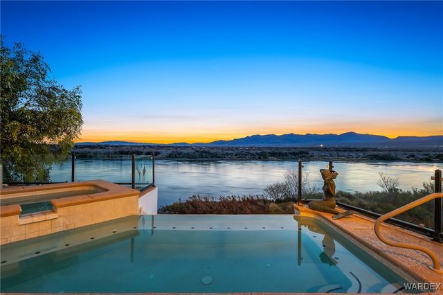 2527 Camino Del Rio, Bullhead City, AZ 86442