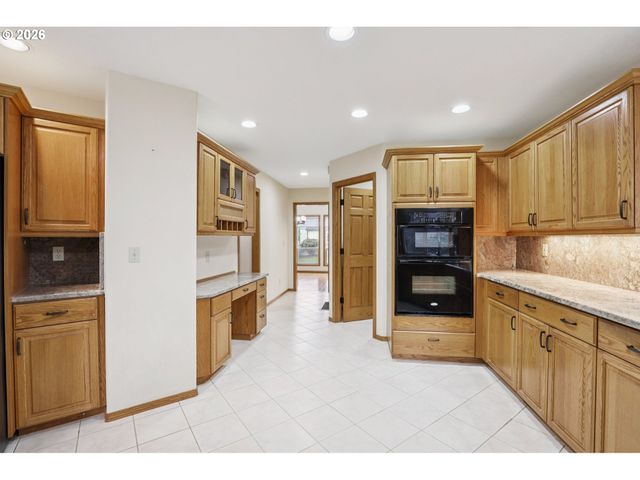 32303 Nw 18TH Ave, Ridgefield, WA 98642