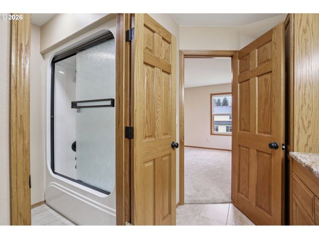 32303 Nw 18TH Ave, Ridgefield, WA 98642