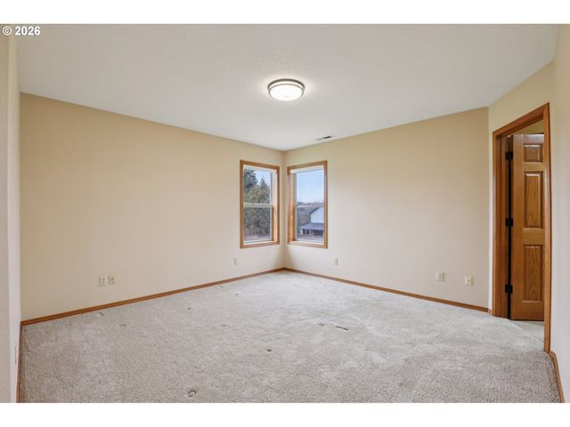 32303 Nw 18TH Ave, Ridgefield, WA 98642
