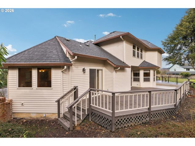 32303 Nw 18TH Ave, Ridgefield, WA 98642