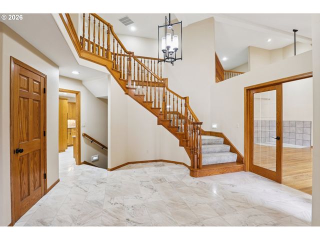 32303 Nw 18TH Ave, Ridgefield, WA 98642