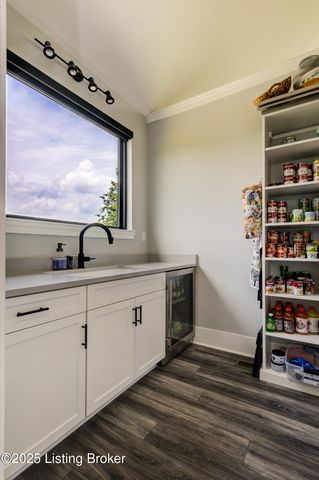 199 Allen Place East, Taylorsville, KY 40071