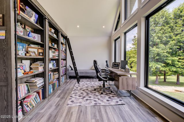 199 Allen Place East, Taylorsville, KY 40071